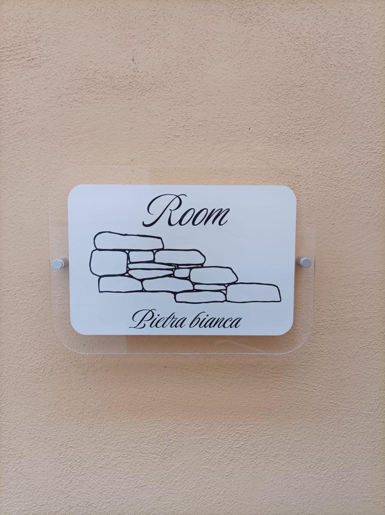 Room Pietra Bianca Corato Buitenkant foto